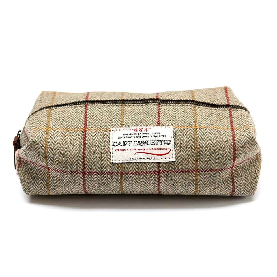 captain-fawcett-tweed-wash-bag-cf-318-trousse-de-toilette-en-tweed-britannique-a image 1