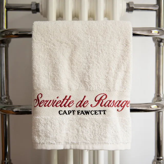 captain-fawcett-luxurious-shave-towel-serviette-de-rasage-coton-douce-et-absorba image 1