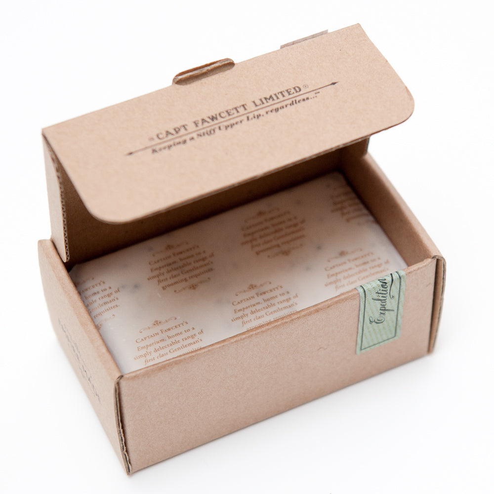 captain-fawcett-the-gentleman-s-soap-cf-23-savon-exfoliant-patchouli-et-c-dre-au image 3