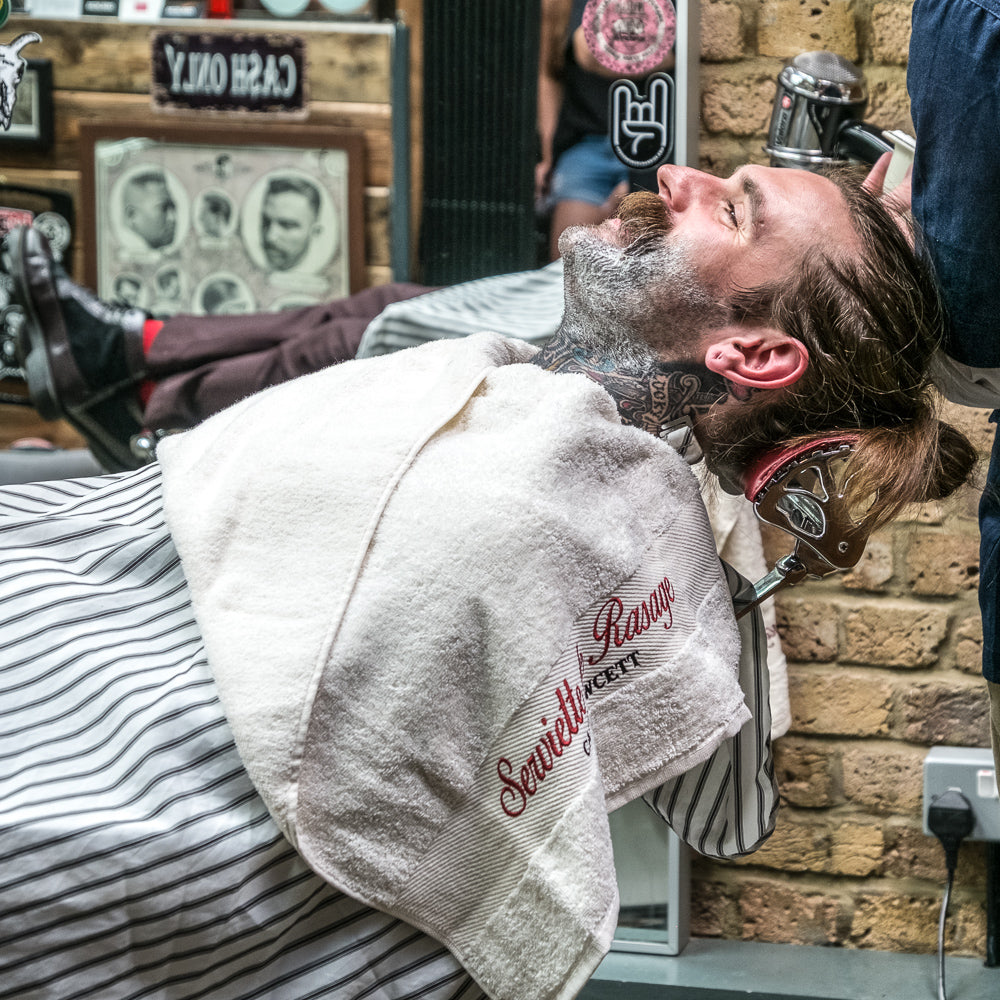 captain-fawcett-luxurious-shave-towel-serviette-de-rasage-coton-douce-et-absorba image 3