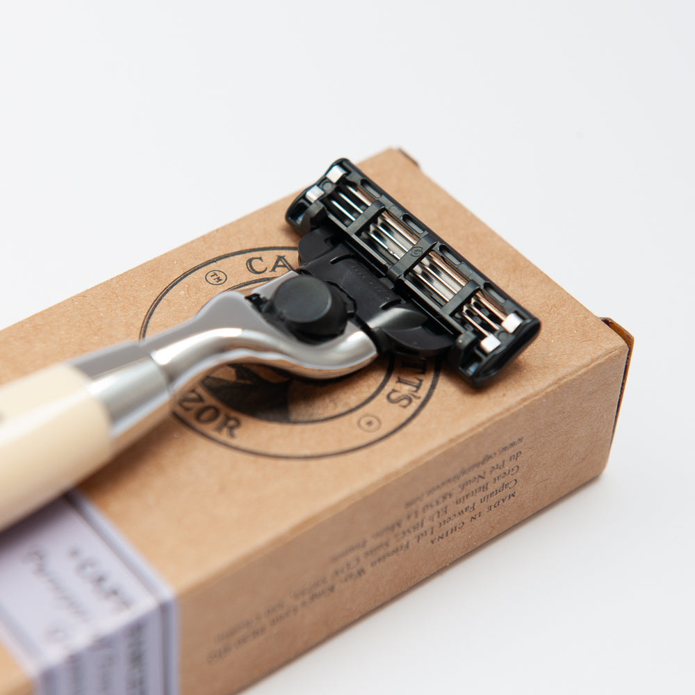 captain-fawcett-finest-hand-crafted-safety-razor-rasoir-de-s-ret-artisanal-finit image 4