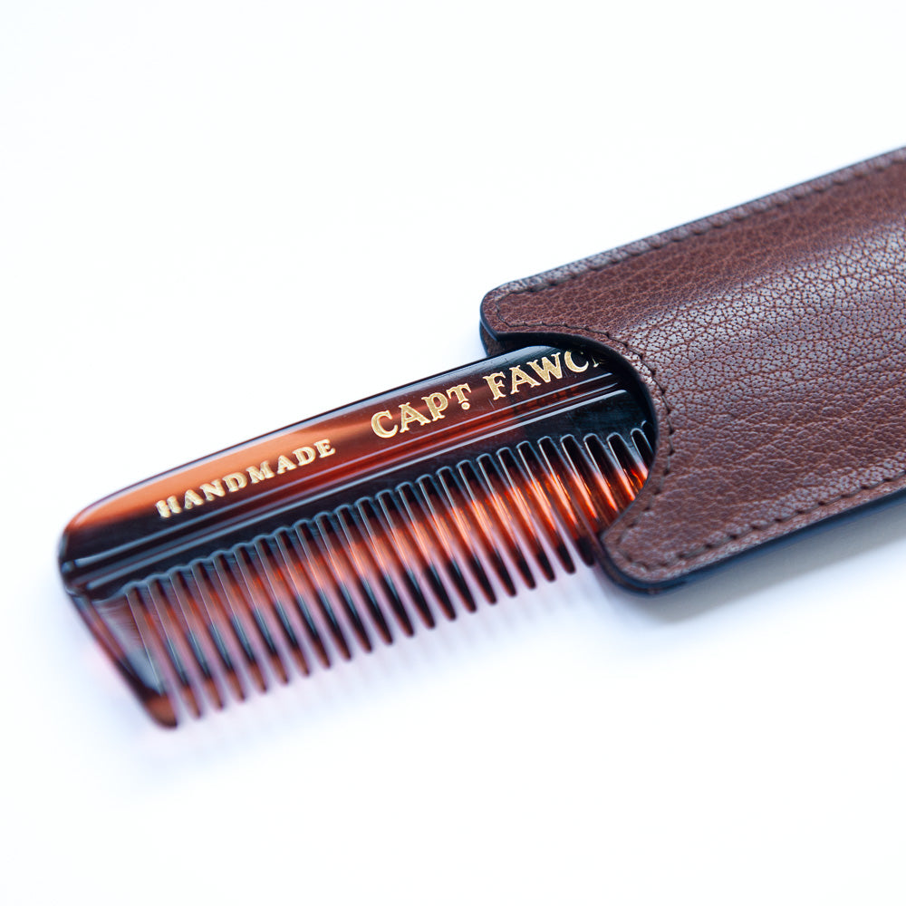 captain-fawcett-hair-comb-with-leather-case-peigne-cheveux-fin-dans-une-housse-e image 2